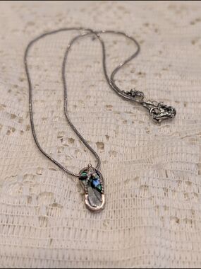 925 Sterling Silver Abalone Flip Flop Turtle Necklace - Iridescent Inlay